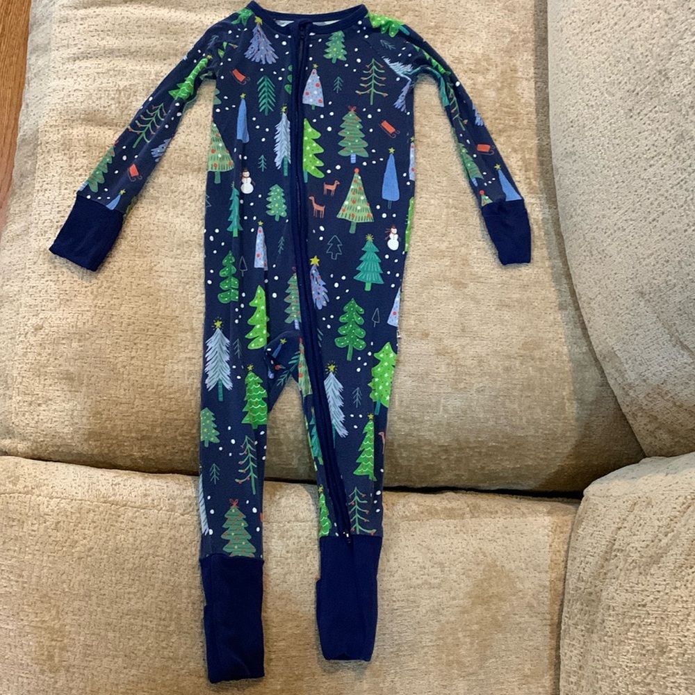 **!HUGE SALE!** Little Sleepies Twinkling Trees Zippy